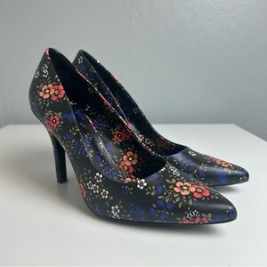 Nine West Garisono black floral pointed toe high heels size 7 1/2